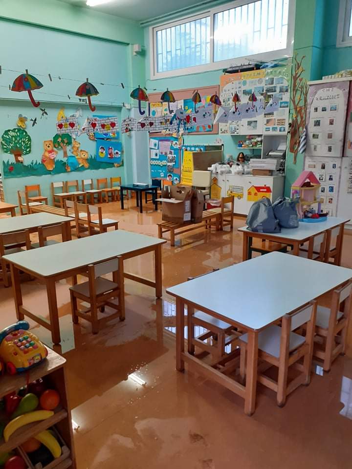 Καλλιθέα: Πλημμύρισε νηπιαγωγείο - Εικόνες ντροπής για ακόμη μια φορά 