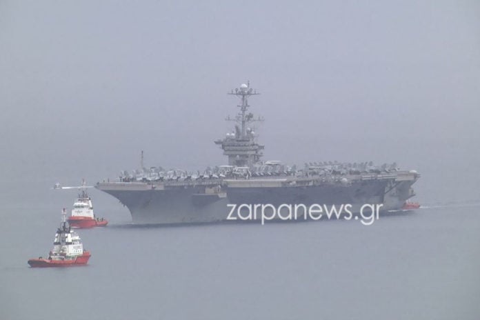 Ελληνοτουρκικά: Στον κόλπο της Σούδας το πρωί της Πέμπτης το αμερικανικό αεροπλανοφόρο «Harry S. Truman», το οποίο προκαλεί δέος.