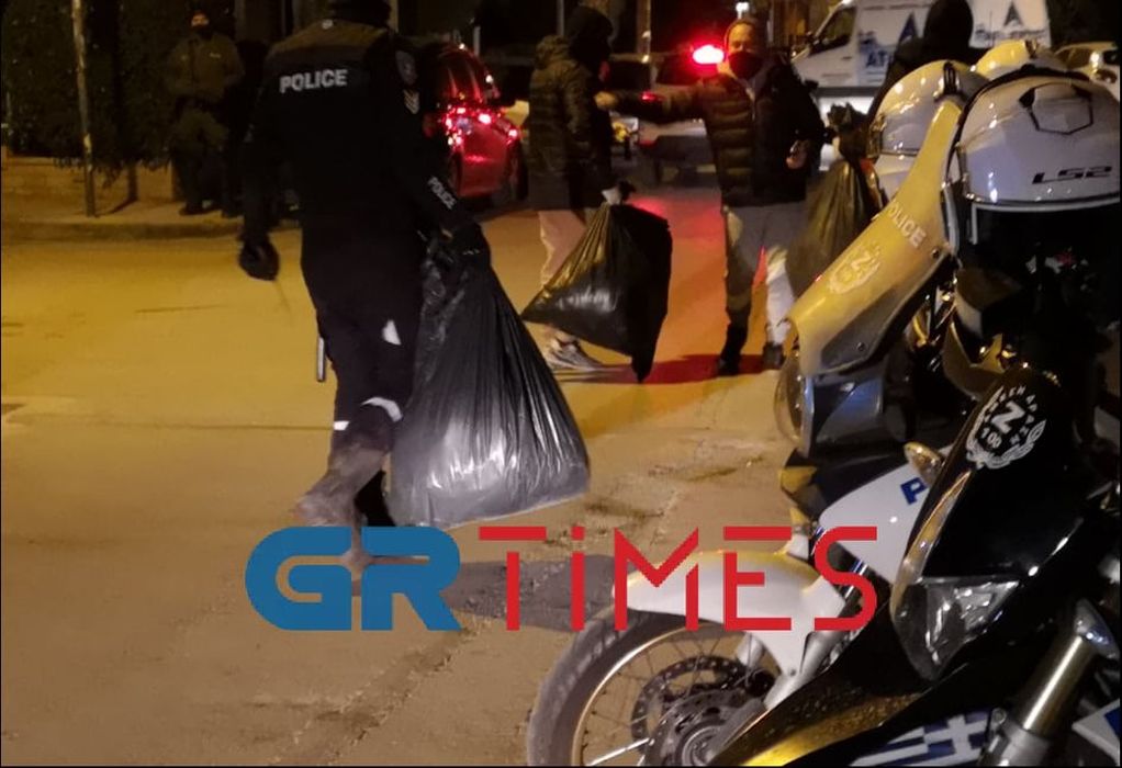 Δολοφονία Άλκη: Μετά τους συνδέσμους του ΠΑΟΚ, οι έφοδοι της αστυνομίας επεκτάθηκαν και στους συνδέσμους του Άρη και του Ηρακλή.