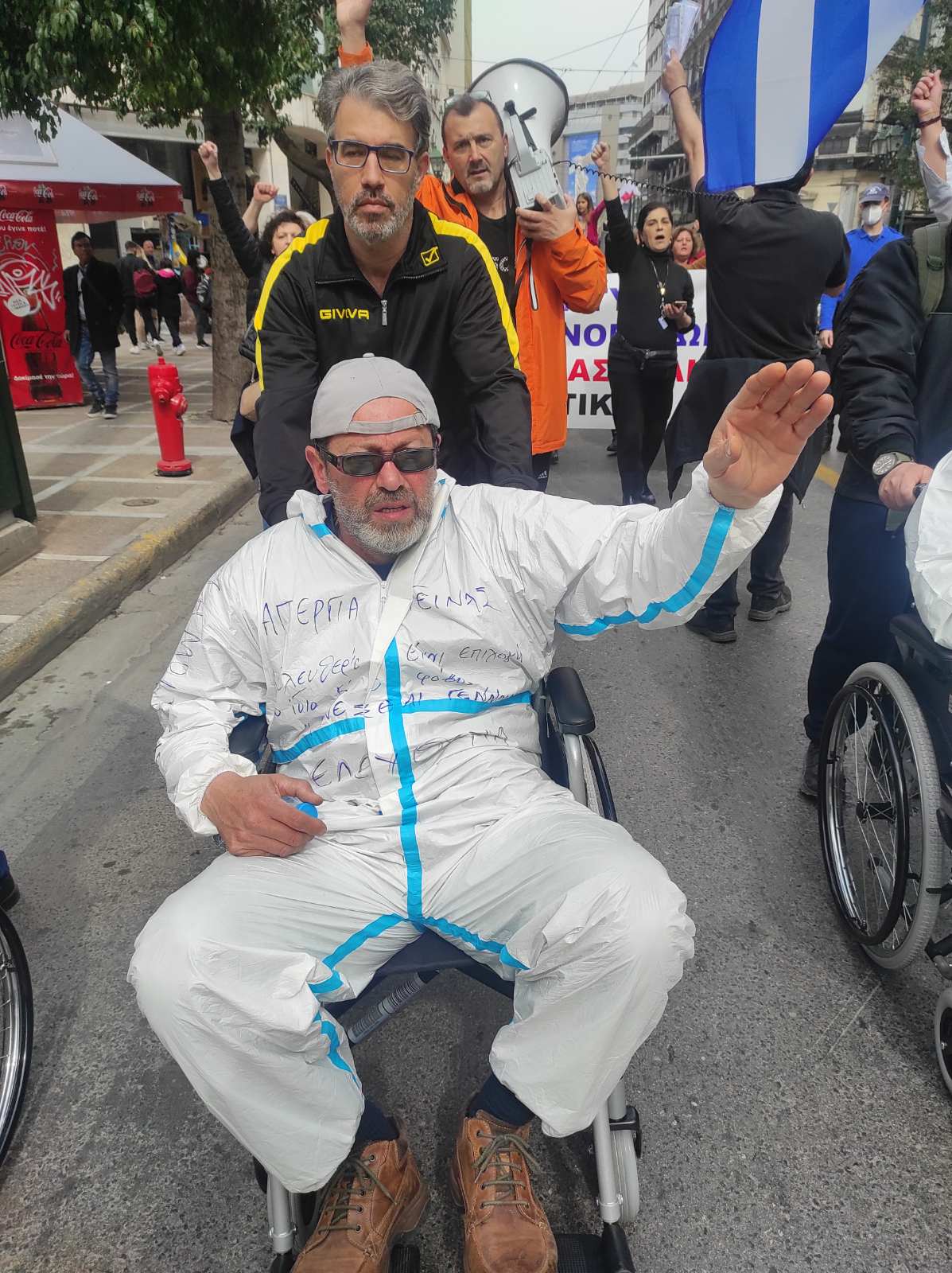 Συνεχίζεται η απεργία πείνας των Υγειονομικών!