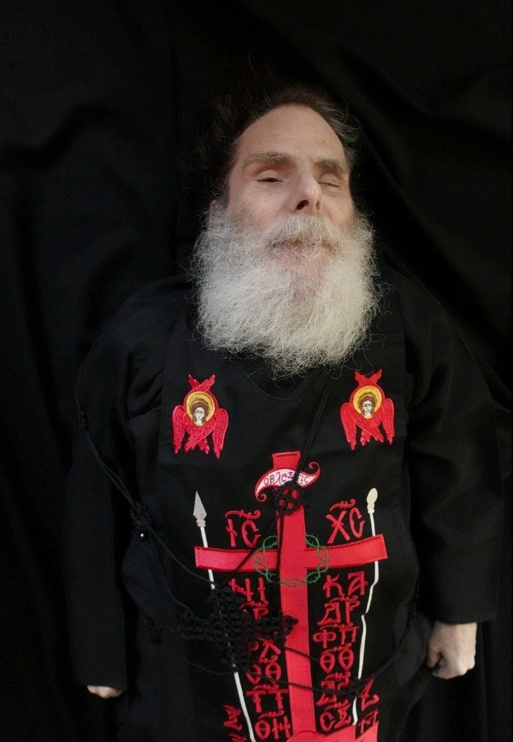 Το σκήνωμα του μοναχού Εφραίμ (Φρανκ Άτγουντ)