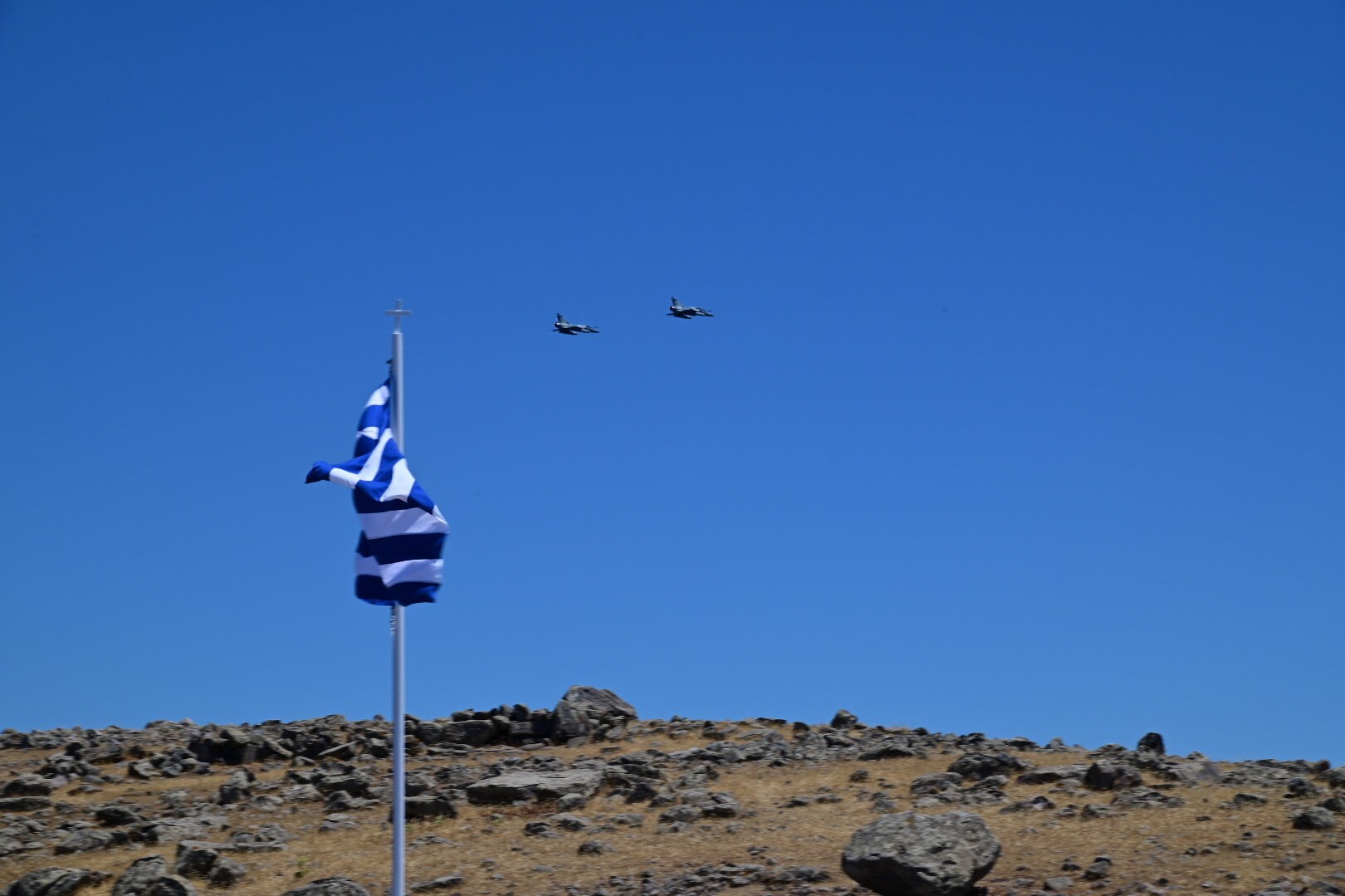 Τουρκία: «Βράζει» μετά την παρουσία Χαρδαλιά στον Άγιο Ευστράτιο προκειμένου να τιμήσει τη μνήμη του υποσμηναγού Νικόλαου Σιαλμά.