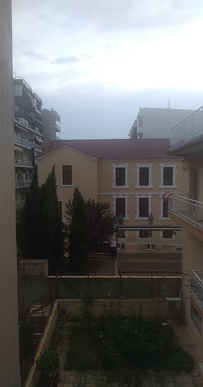 Έβρος: Βρέχει πάλι - Ελπίδες ότι θα σβήσει η φωτιά μόνη της