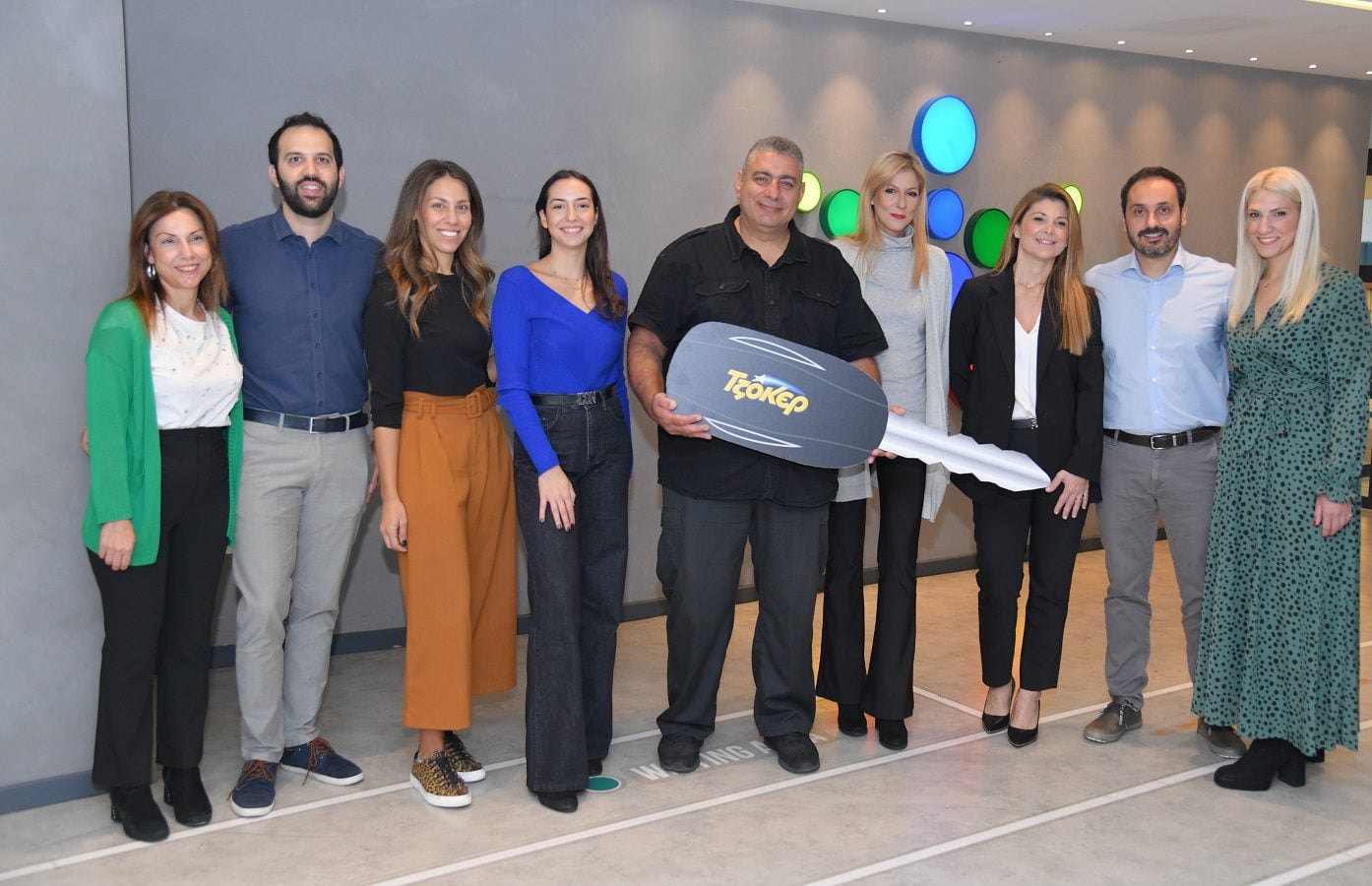 Ένα ακόμη TESLA Model 3 χάρισε το ΤΖΟΚΕΡ με αφορμή τα 25α γενέθλιά του. Στην εβδομαδιαία κλήρωση της Δευτέρας, 31 Οκτωβρίου, μεγάλος νικητής..