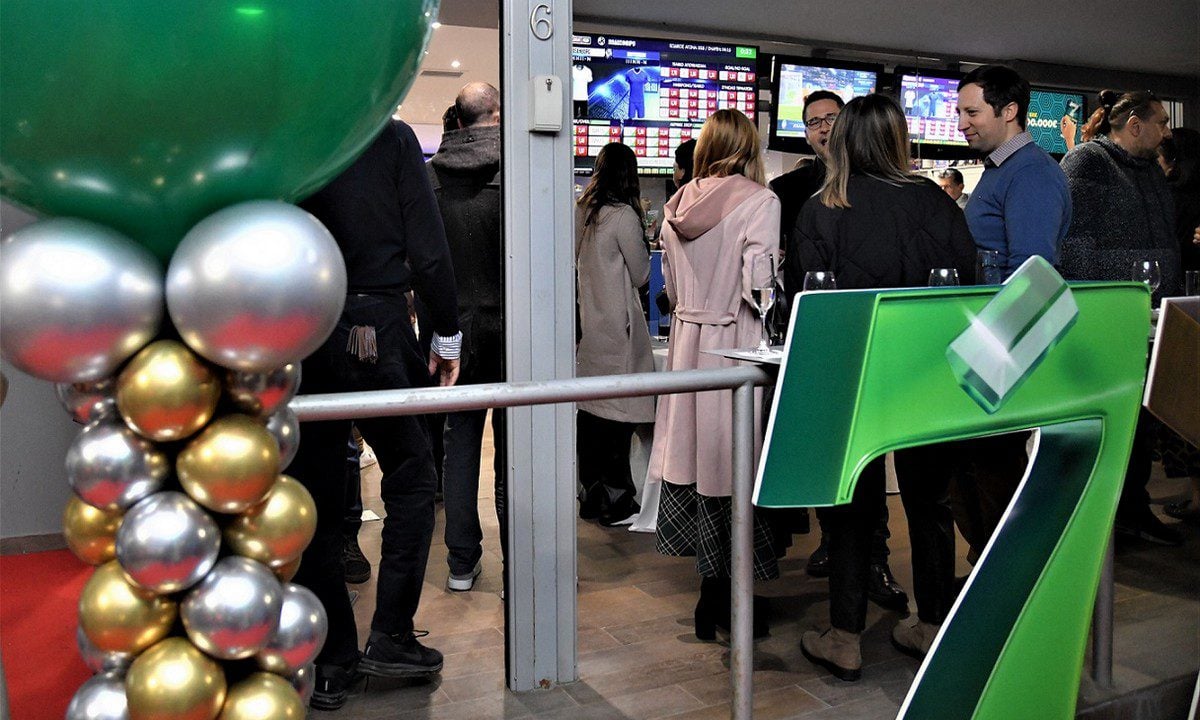 Εκπλήξεις από τα «ΕΦΤΑΡΙΑ» του ΣΚΡΑΤΣ σε κατάστημα ΟΠΑΠ στην Κηφισιά