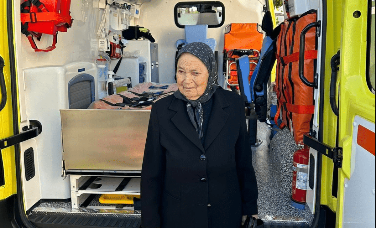 Αυτά να τα βλέπει το υπουργείο Υγείας και να ντρέπεται για το ΕΣΥ - Η γιαγιά αποφάσισε να κάνει τη δωρεά επειδή χρειάστηκε ασθενοφόρο και δεν το είχε!