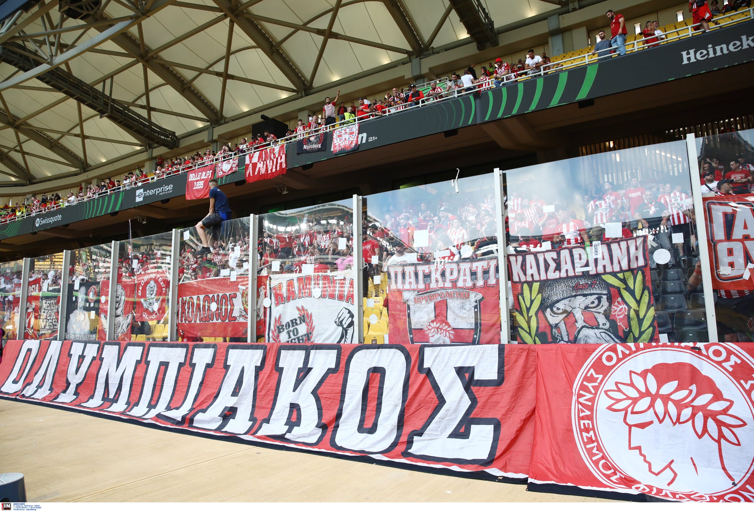 Ολυμπιακός - Φιορεντίνα: Στα κόκκινα αρχίζει και ντύνεται η OPAP Arena