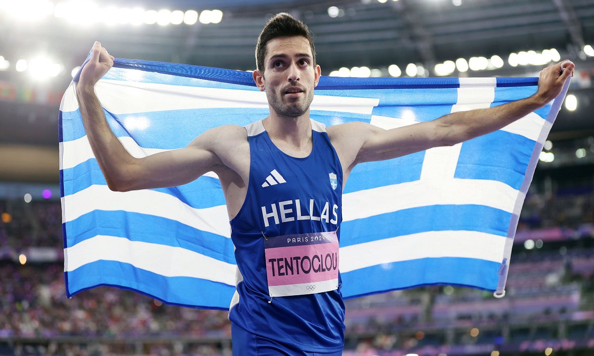 Ολυμπιακοί Αγώνες 2024: Ο Μίλτος Τεντόγλου «κλείδωσε» το χρυσό μετάλλιο στο Παρίσι κι έβγαλε αμέσως ελληνική σημαία για να πανηγυρίσει!