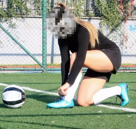 Ροζ σκάνδαλο στο Τουρκικό ποδόσφαιρο - Έπιασαν γυναίκα διαιτητή και άνδρα παρατηρητή στα... πράσα - Αυτή είναι η εντυπωσιακή Τουρκάλα
