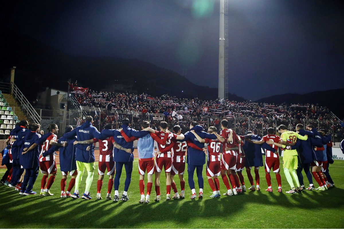 Λεβαδειακός - Ολυμπιακός: 0-1 - Ο Μουζακίτης το χρυσό γκολ και τέσσερις βαθμούς από τον Παναθηναϊκό